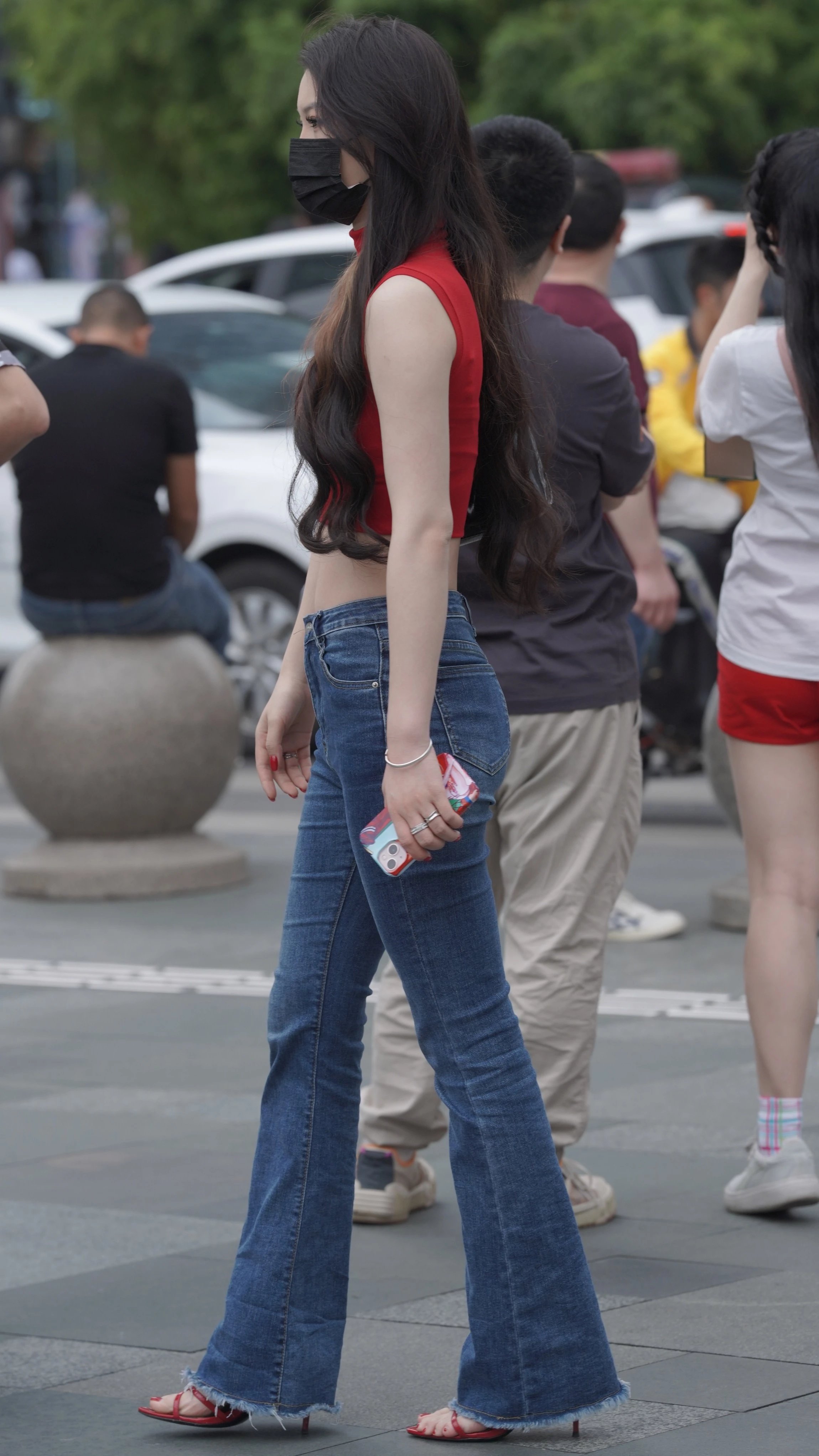 高挑靓丽2026814 ​​​