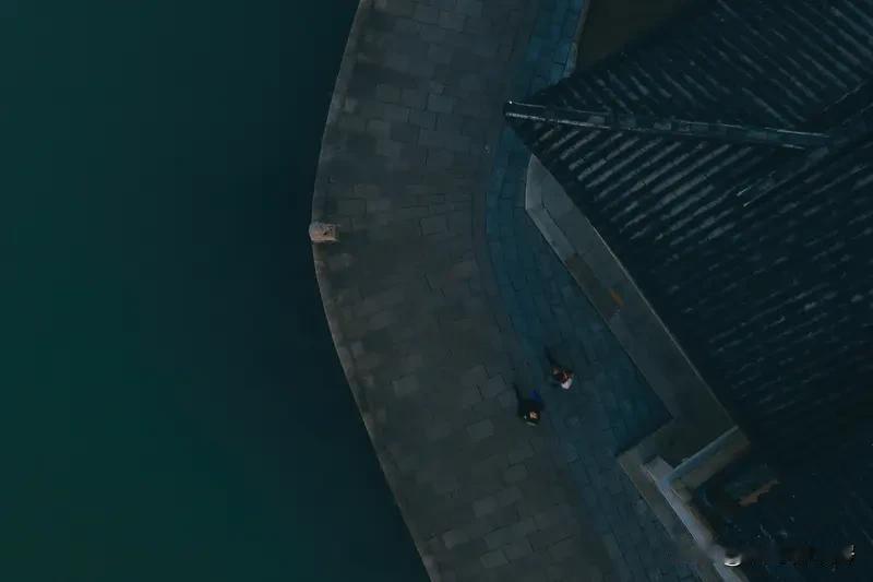 修行追求的东西因人而异，但大致可归为心灵净化、智慧开启和生命升华。在这物欲横流的