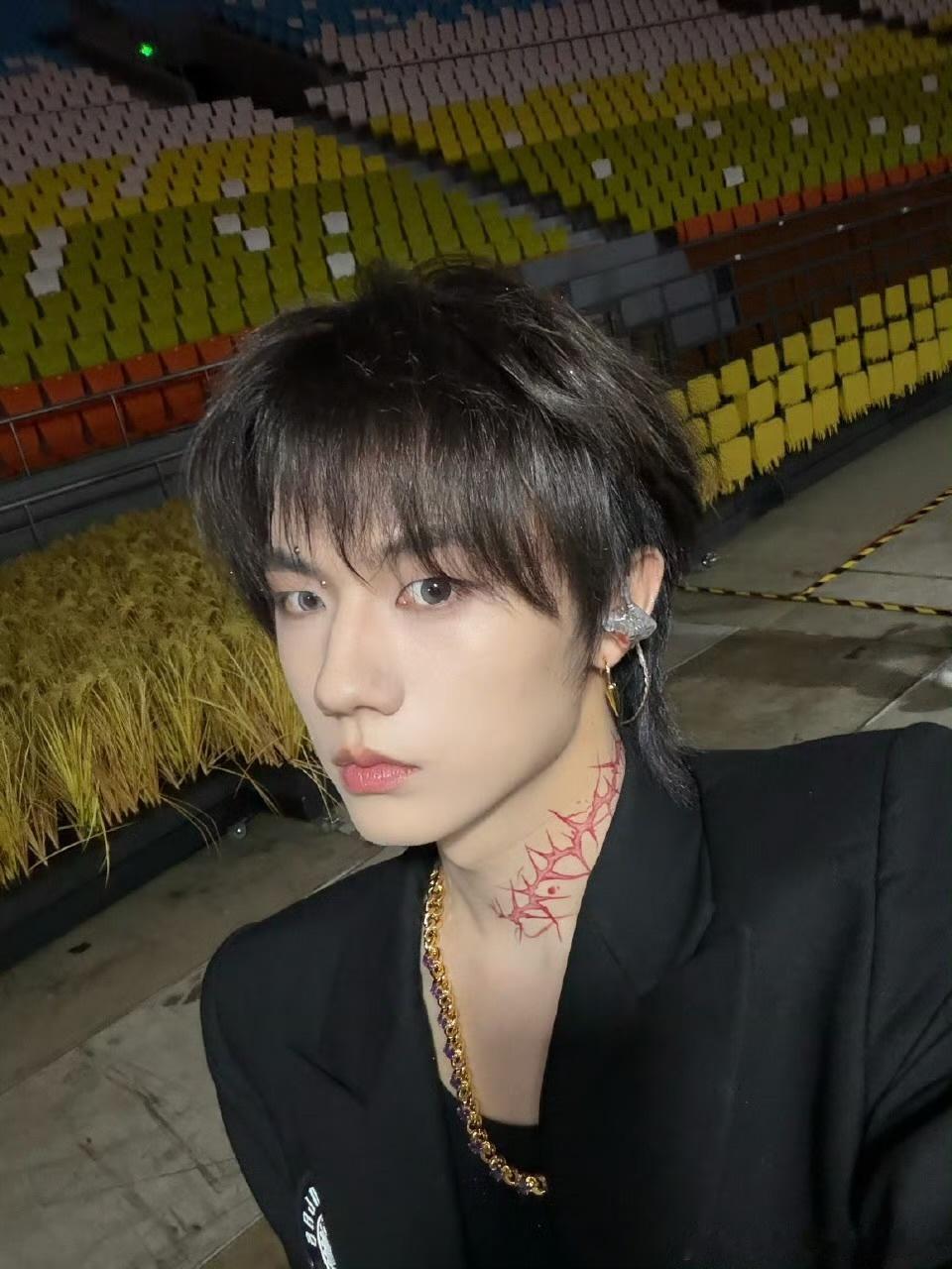 娱乐张子墨这次很开心下次见张子墨晒与张函瑞合照 两个小宝玩的开心 