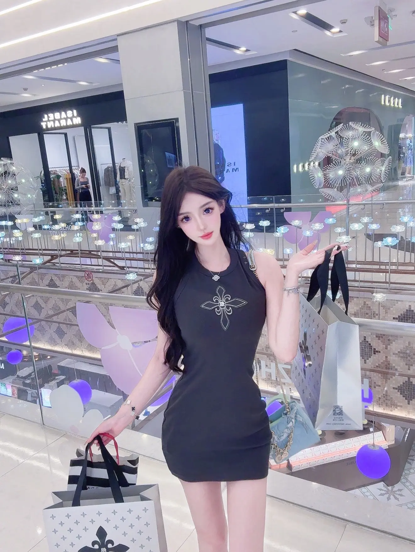 初见时红了脸 再见时红了眼