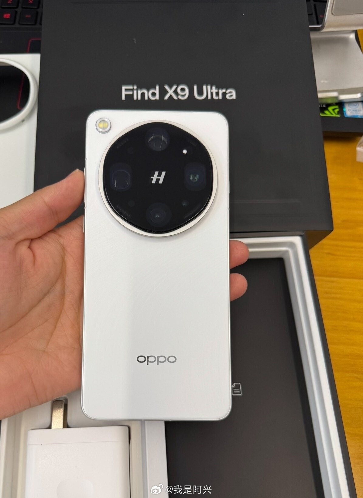 这是今年唯一的一台好机。OPPOFindX9Ultra