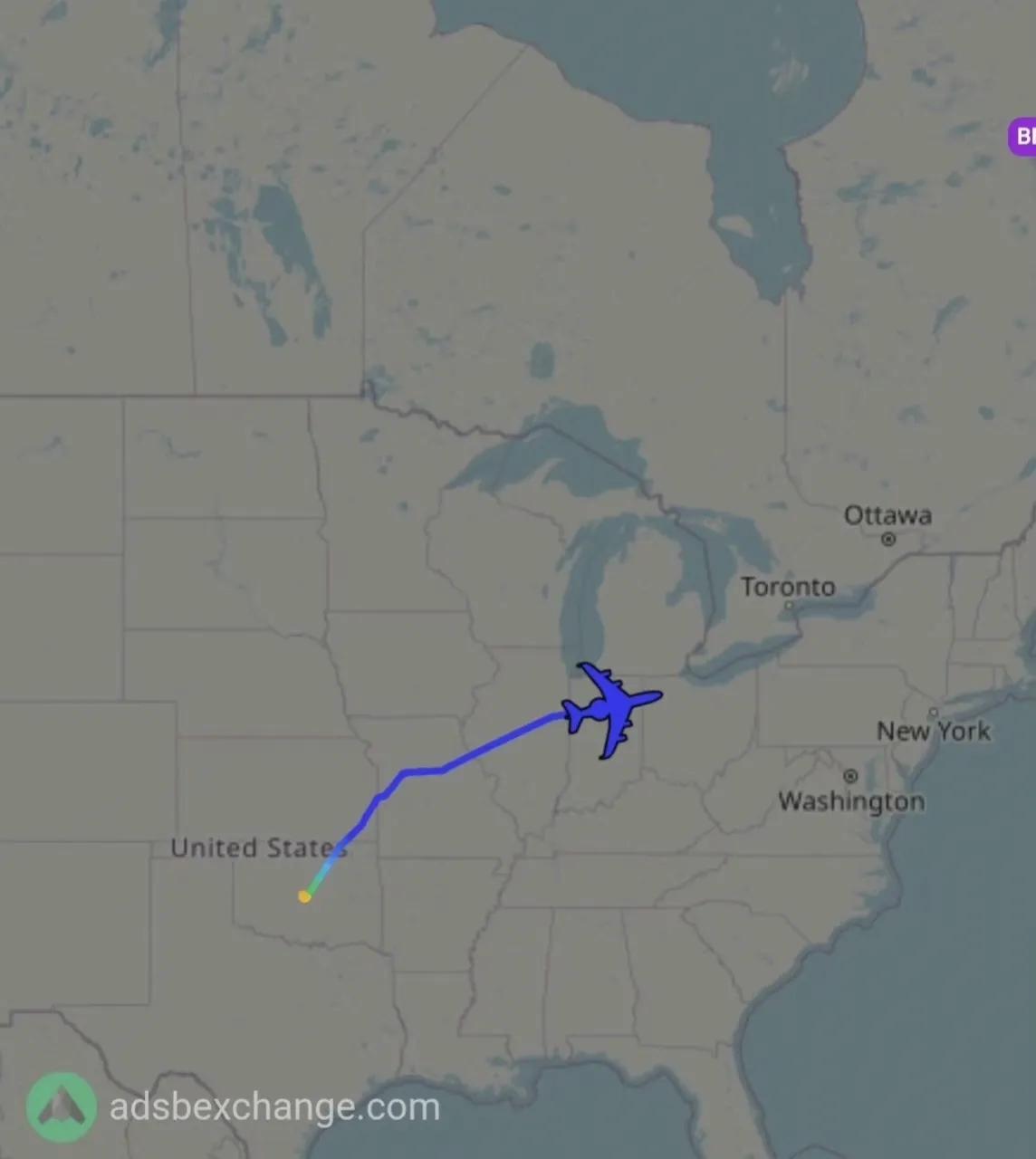美国空军编号78-0578的E-3G “哨兵”预警机离开美国本土廷克尔空军基地，