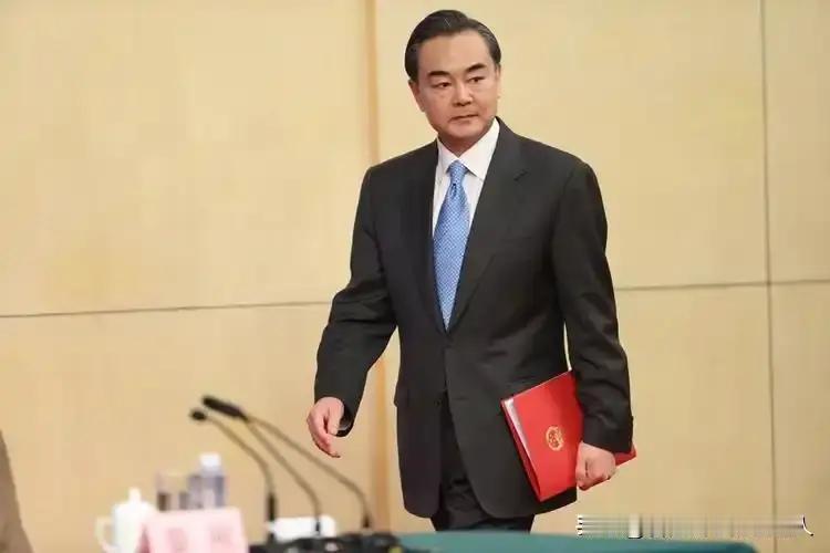 四国劝伊停火皆碰壁，东大一出手就搞定，不是伊朗太固执，而是四国皆不适合做调停的角