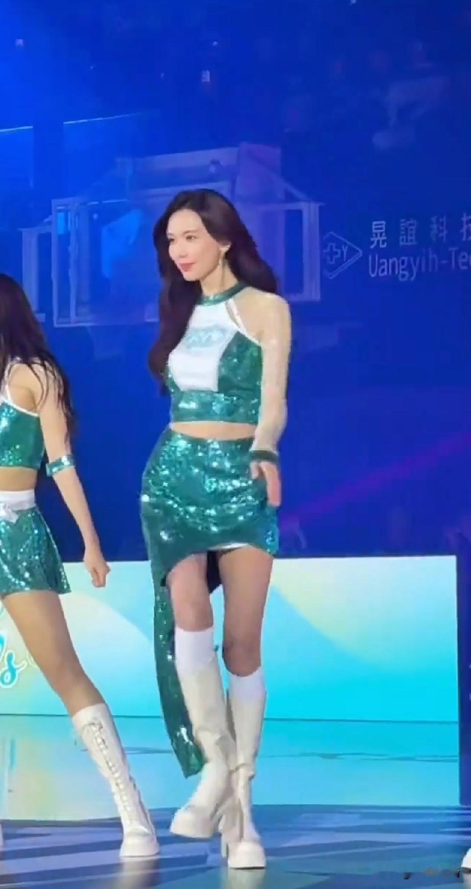 不老女神林志玲确实很好看，
不过都是科技的结果，
没有人可以长生不老，
就算保存