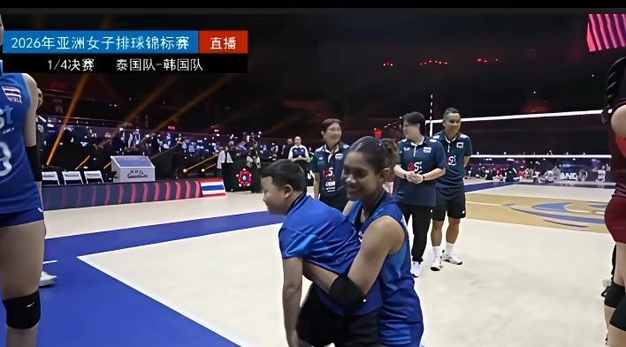 泰国女排3比0横扫韩国挺进四强，主教练加提篷放话要拿下赛事冠军，亚锦赛四分之一决