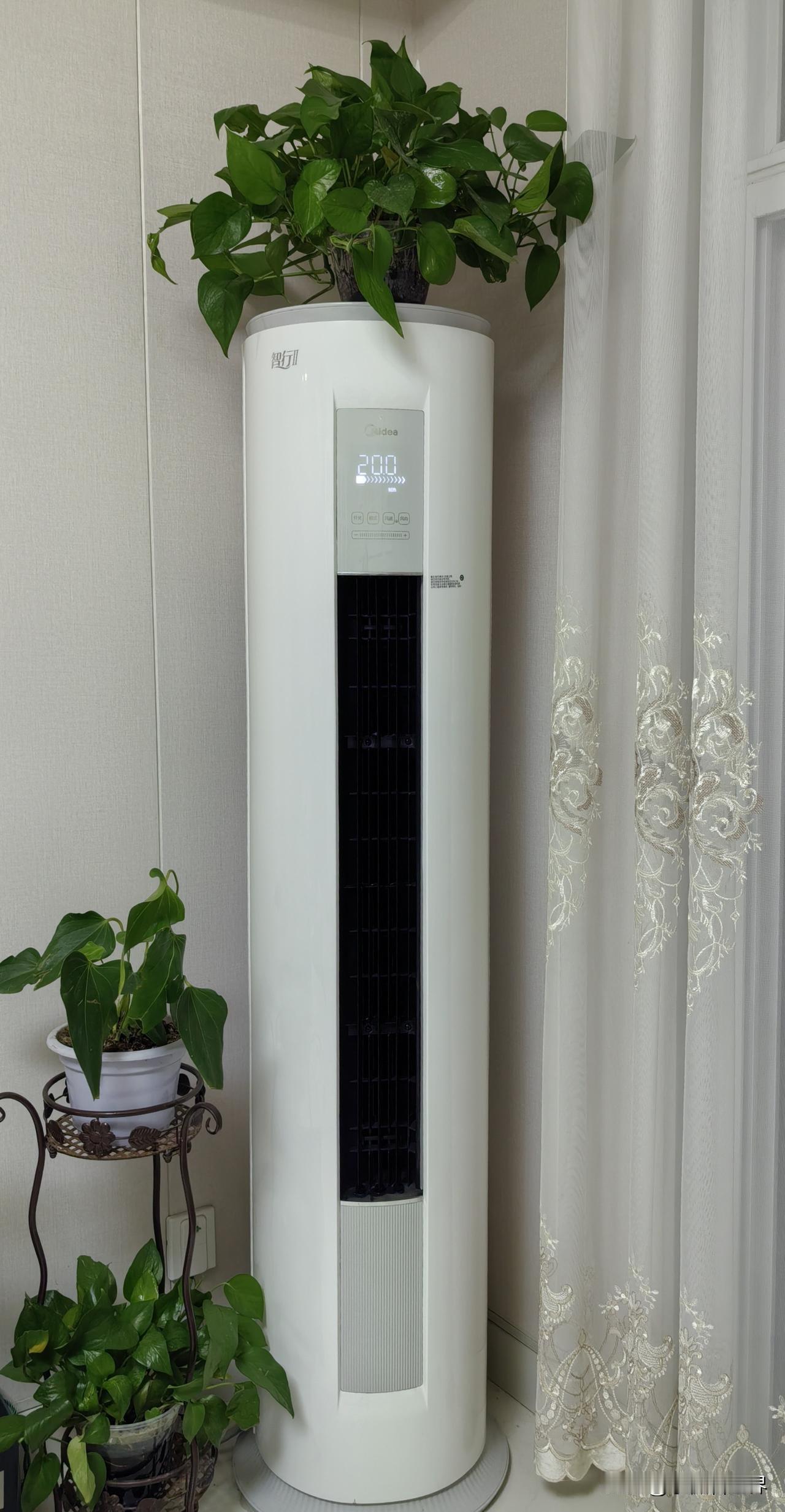 不好意思，我们江南这里，从来就没有供暖一说。

实在天冷，现在条件好了，可以开空