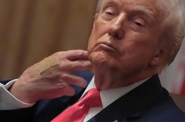 钱再多有什么用？79岁身家525亿的特朗普，他有私人波音757，有佛罗里达海湖庄