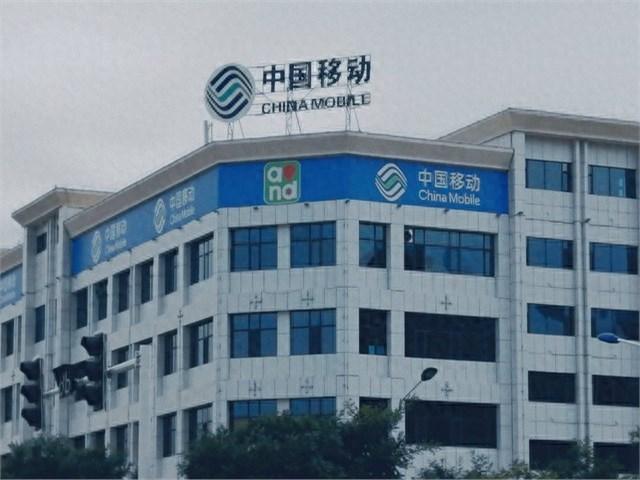 在税务局工作的发小昨晚悄悄告诉我：“别看公告上说的都是税率调整，其实真正的原因是