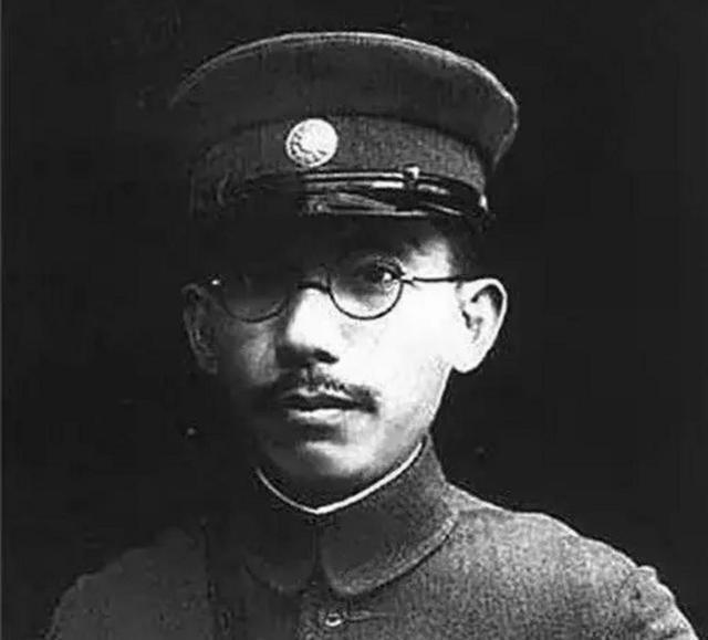 1915年，军阀王德庆娶了15岁的少女当小妾，2年后王德庆身亡

“咱穷，供不起