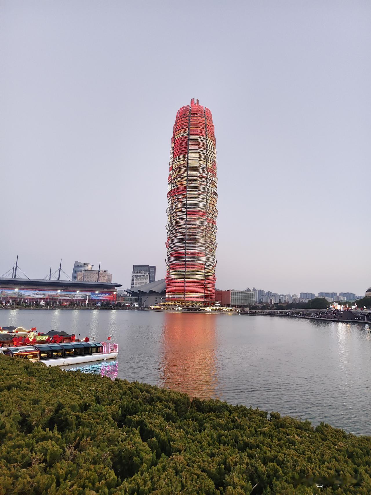 潜艇最怕什么武器,为什么潜艇最怕反潜巡逻机，或者水面舰艇反潜作战。毕竟，潜艇的优