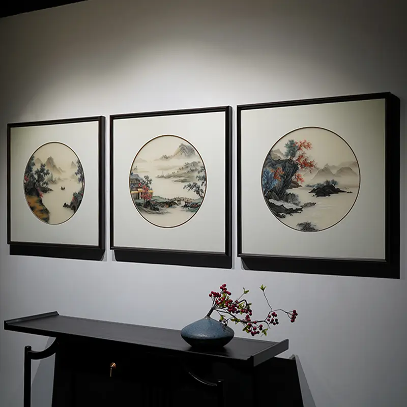 客厅成套挂画｜方圆藏山水，纳福亦安宅 外方内圆的构图，方圆相济，三幅景...