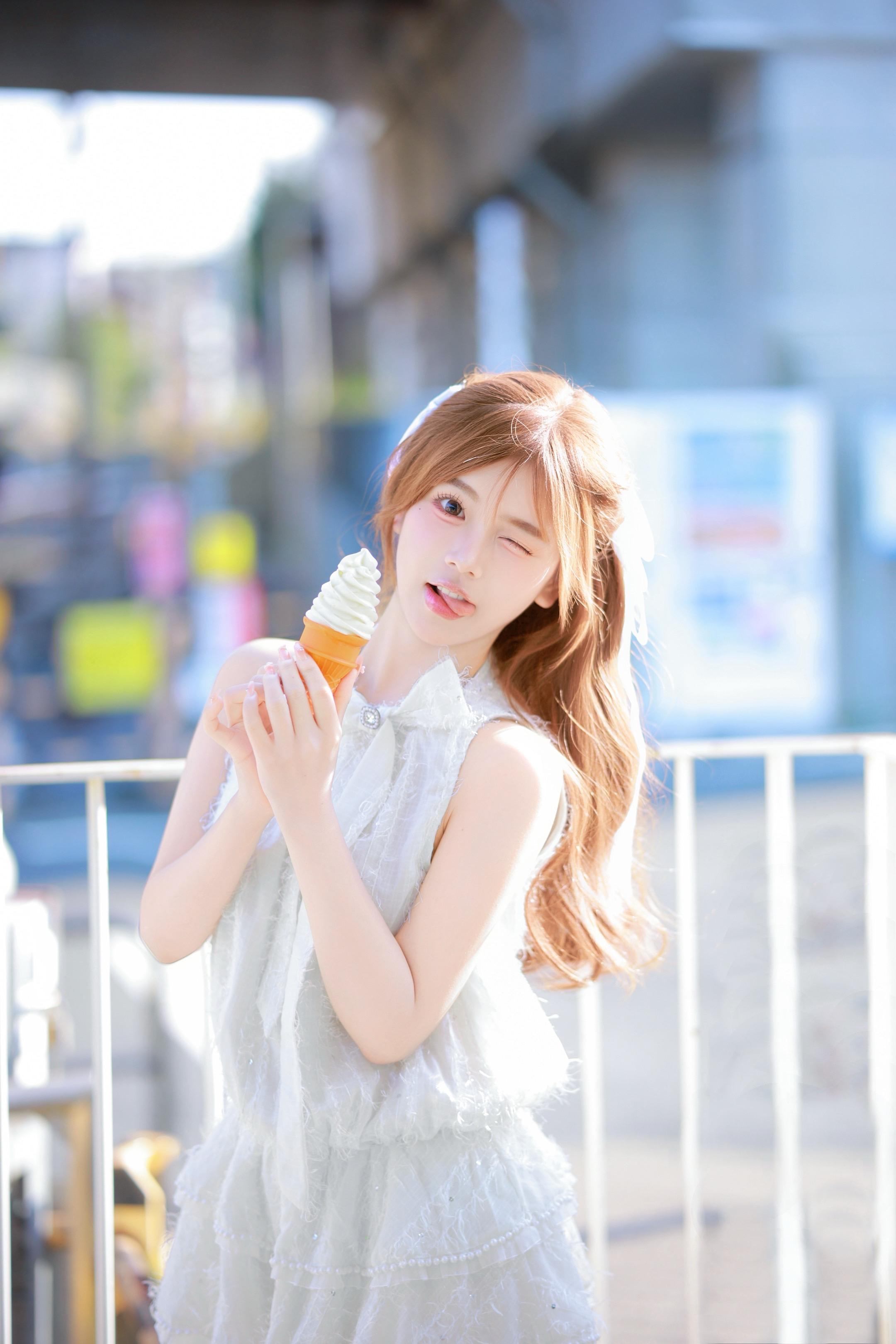 尝一口夏日的冰淇淋🍦。