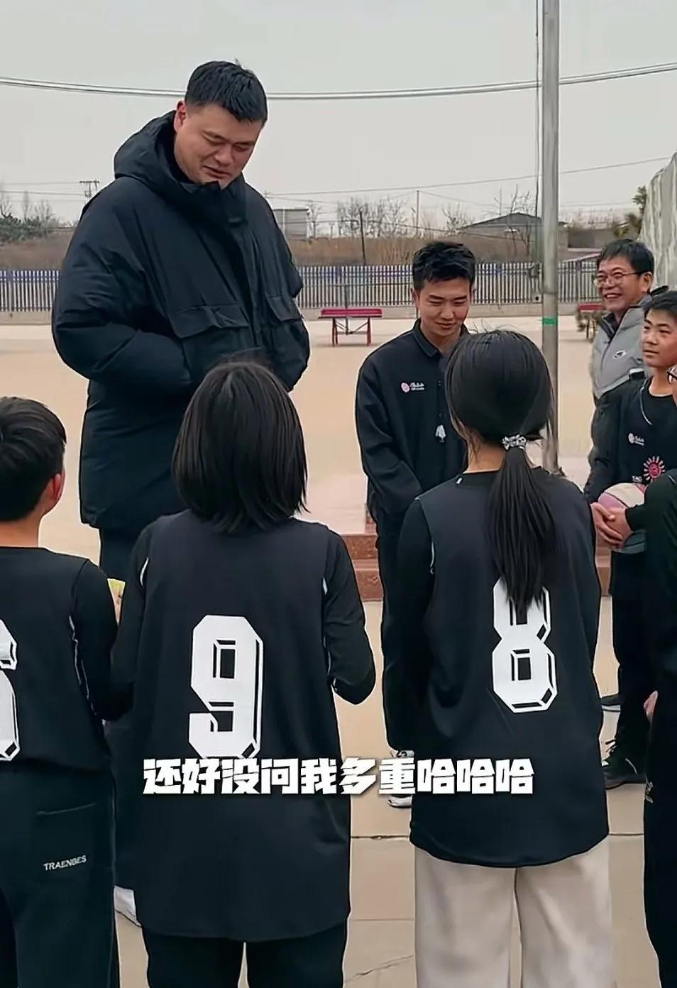 终于看到大姚久违的笑容了，当时奉命于危难之间，志在千里，但终卸甲归田，中国篮球一