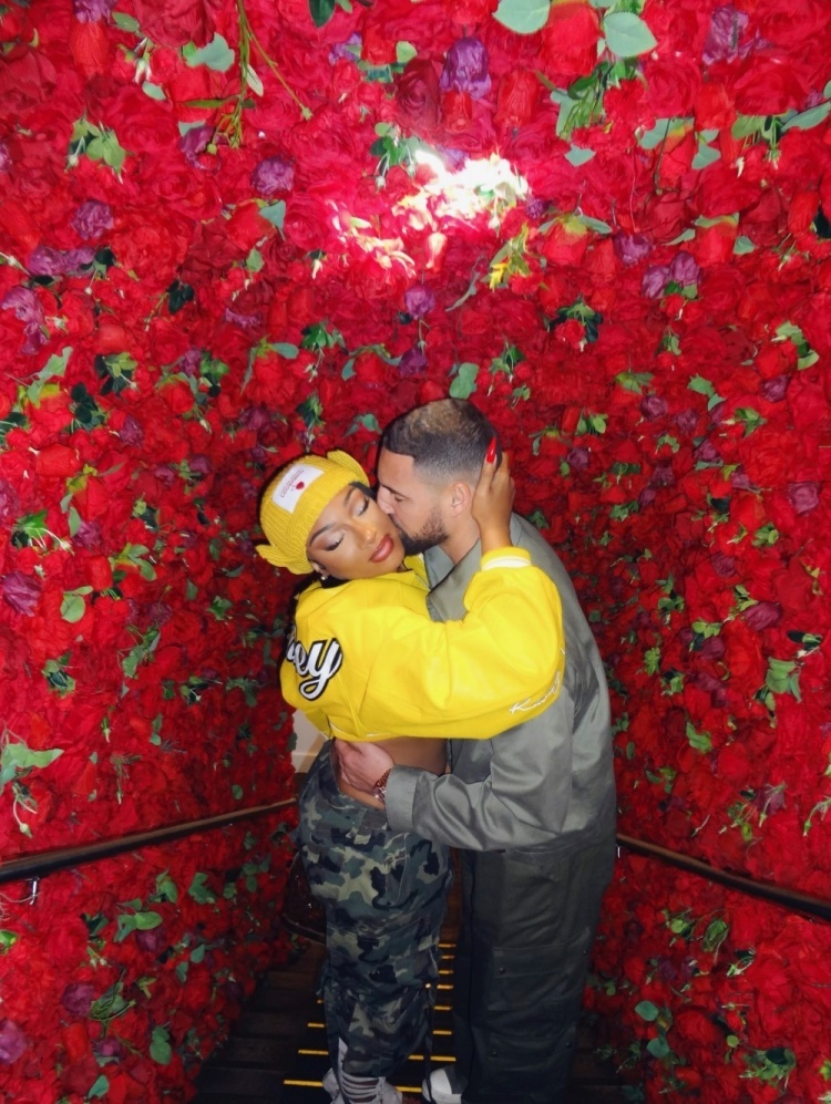 克莱和他的冬梅。新赛季篮不住