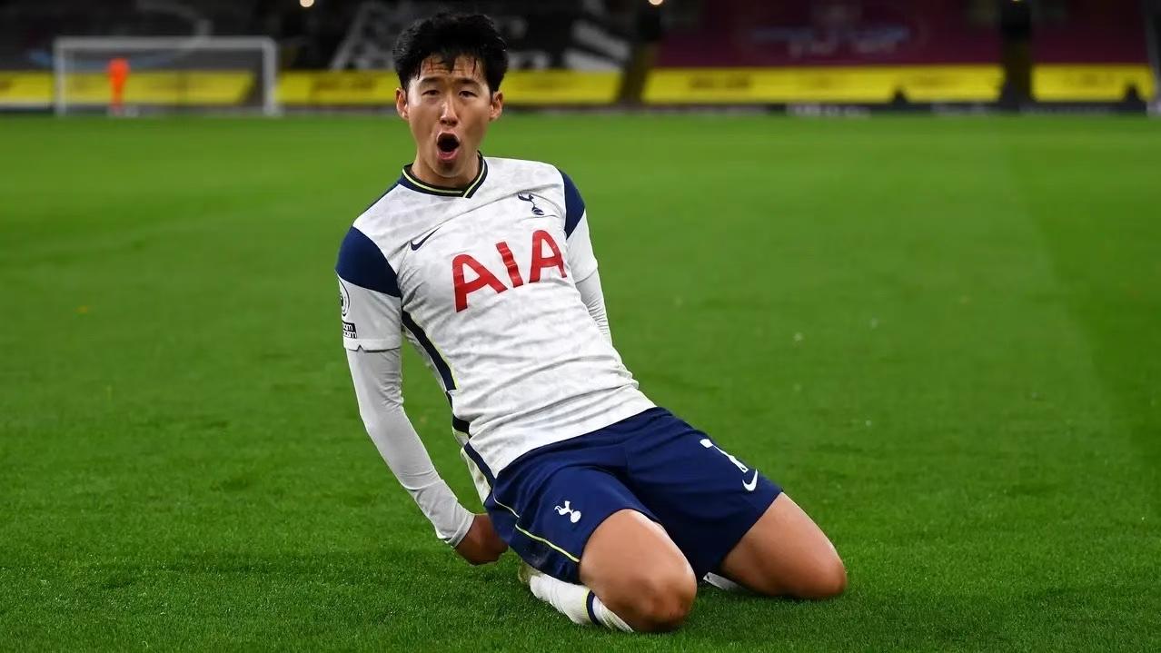 热刺名宿世界杯之旅结束！
在韩国0比1输给南非无缘晋级之后，韩国前锋孙兴慜在本届