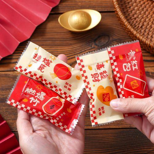 新年到，爱好打卡正当时！今年好多人在朋友圈晒打卡清单，蓝精灵成了热门。小时候放学