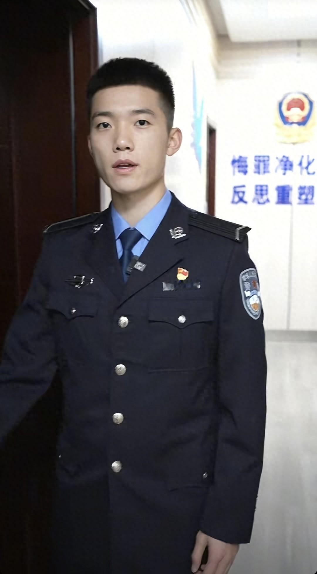 山东26岁帅气民警去世！
以为是感冒，结果多器官衰竭。
26岁，下个月订婚，
值