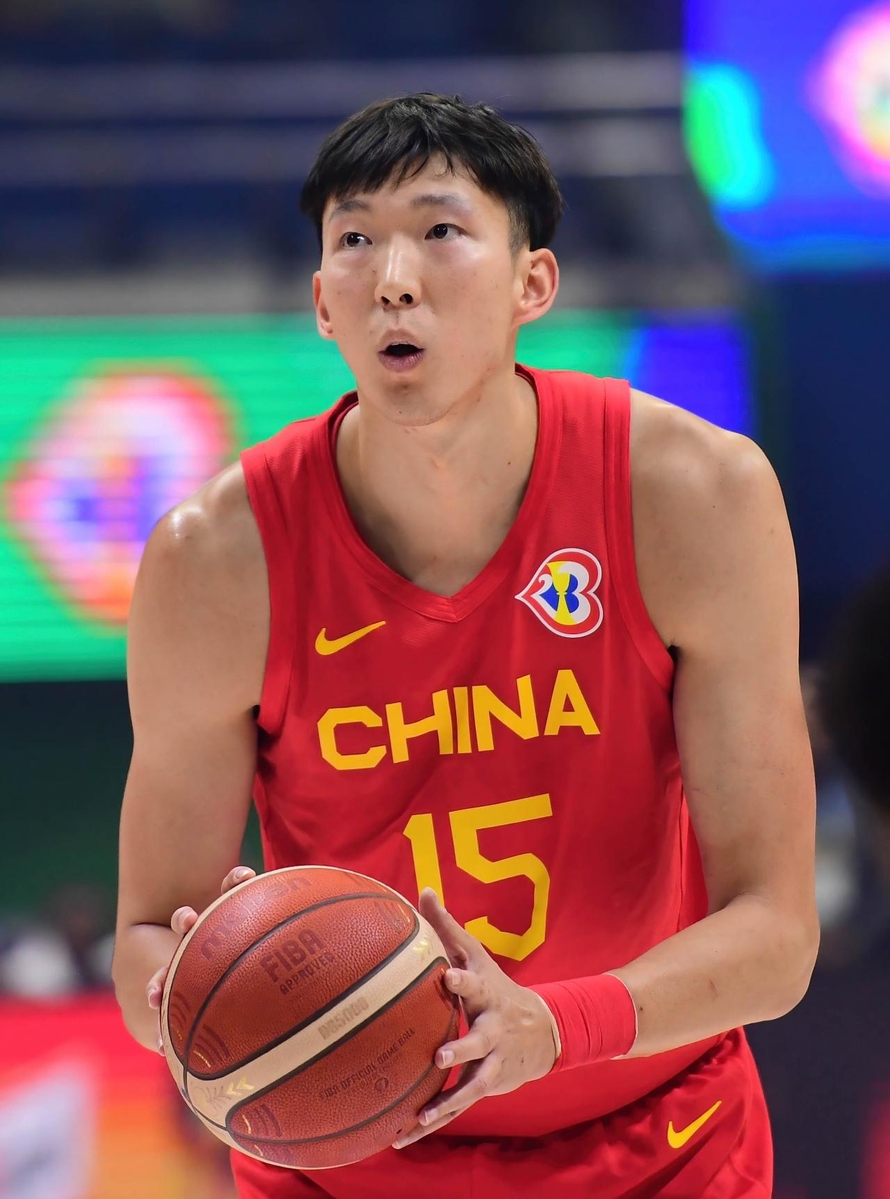 郭士强应该让周琦打亚运会？这个想法太可笑了吧！

1，还记得亚运会之前的中国男篮