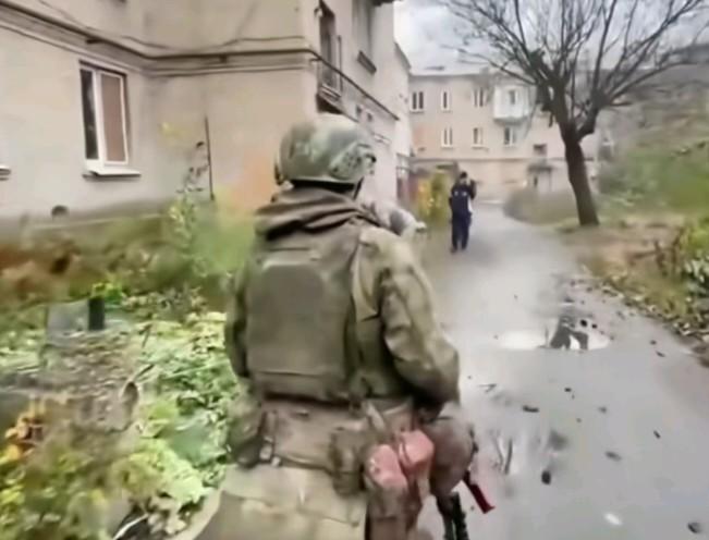 美特朗普前顾问，理解俄立场
外媒消息，美国总统特朗普的前顾问乔治·帕帕多普洛斯日