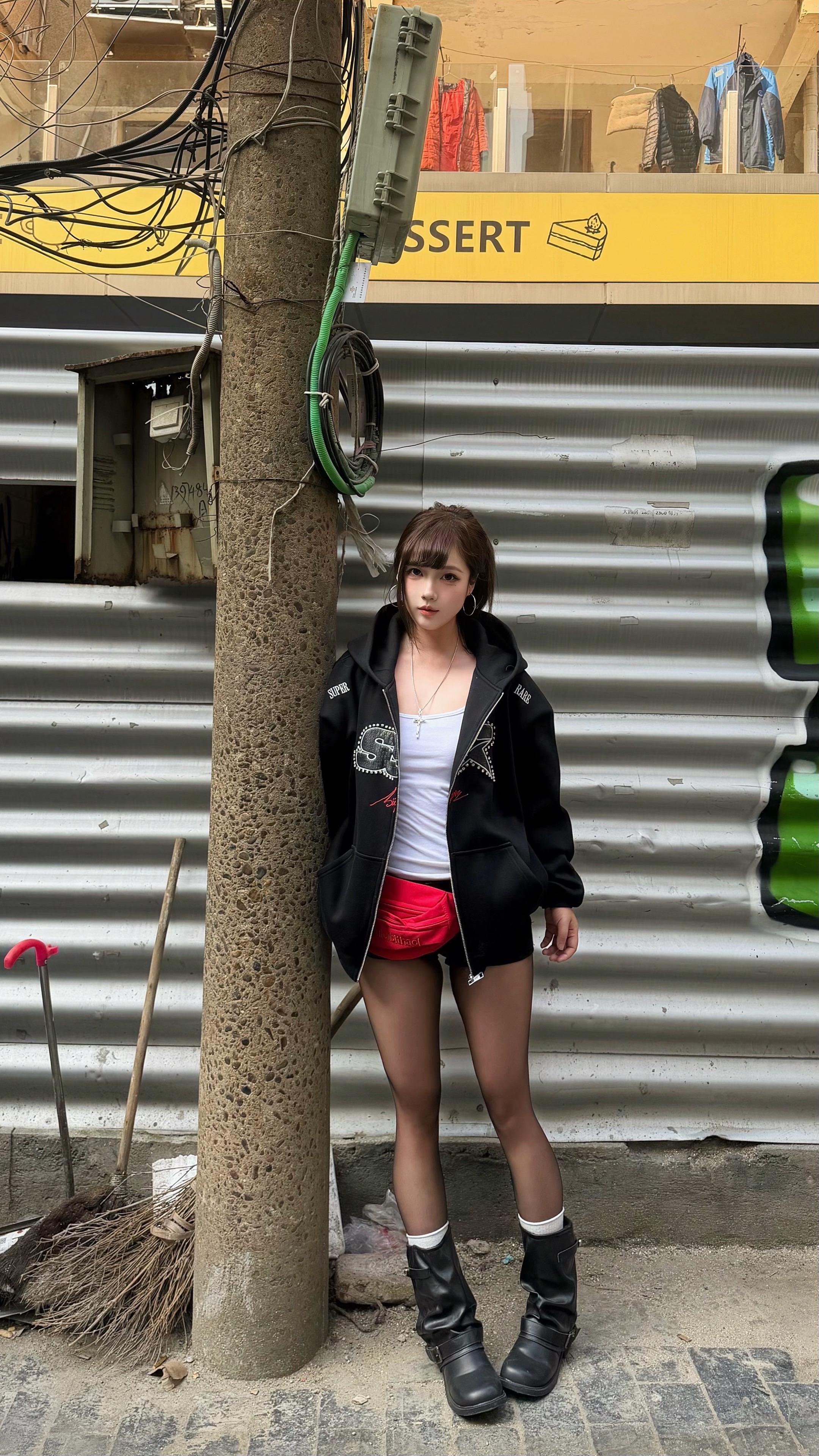 以前你总推开我 现在我二百多斤了 你推不开了