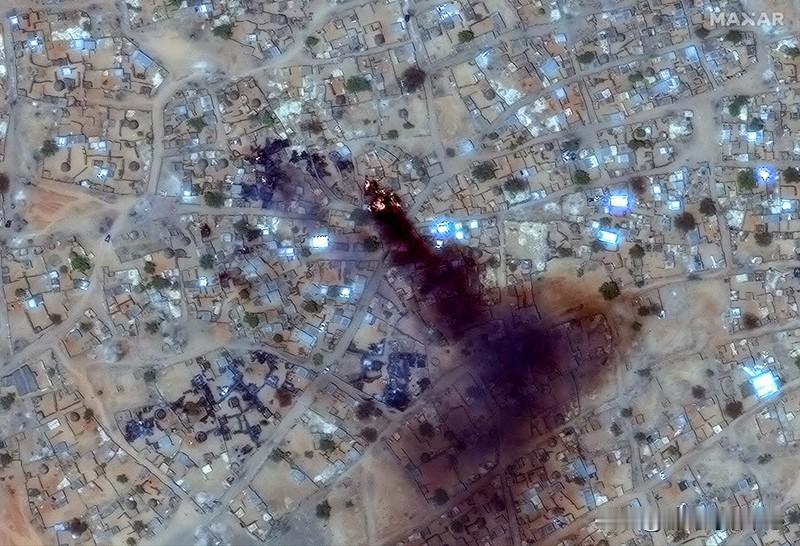 血迹太空可见！苏丹法希尔屠城惨案震撼世界，平民遭无差别杀戮
 
2025年10月