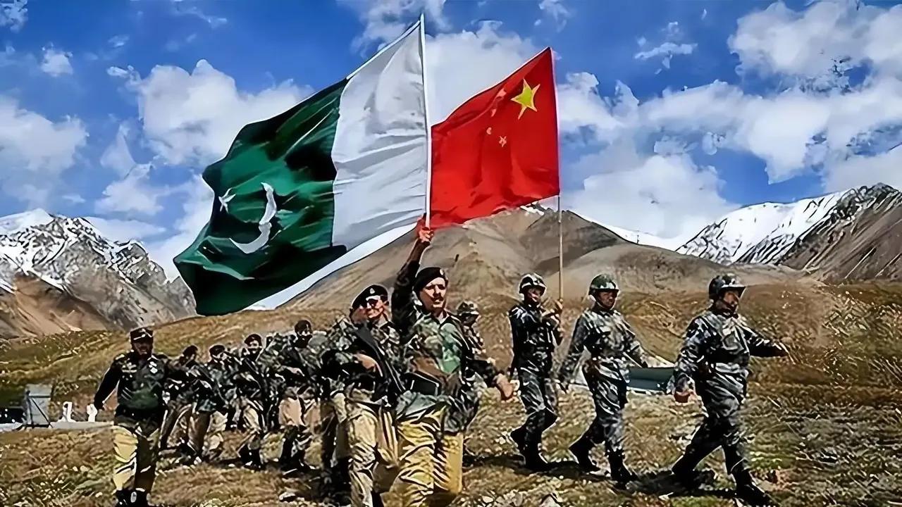 美博主狂言：想摸清中国战力，得打巴基斯坦？可笑！先看看自己暴露了多少底！
 
近