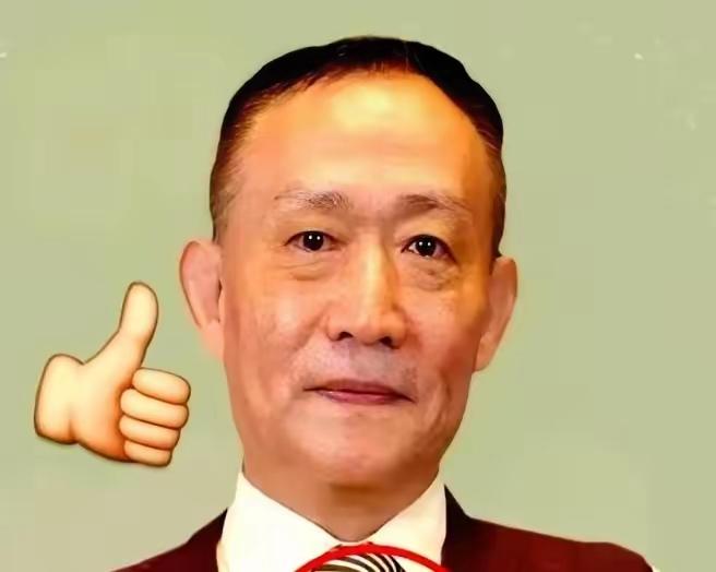 想想一个场景，国内 7000 多家铝合金电缆厂，一夜之间发现自己全成了 “落后产