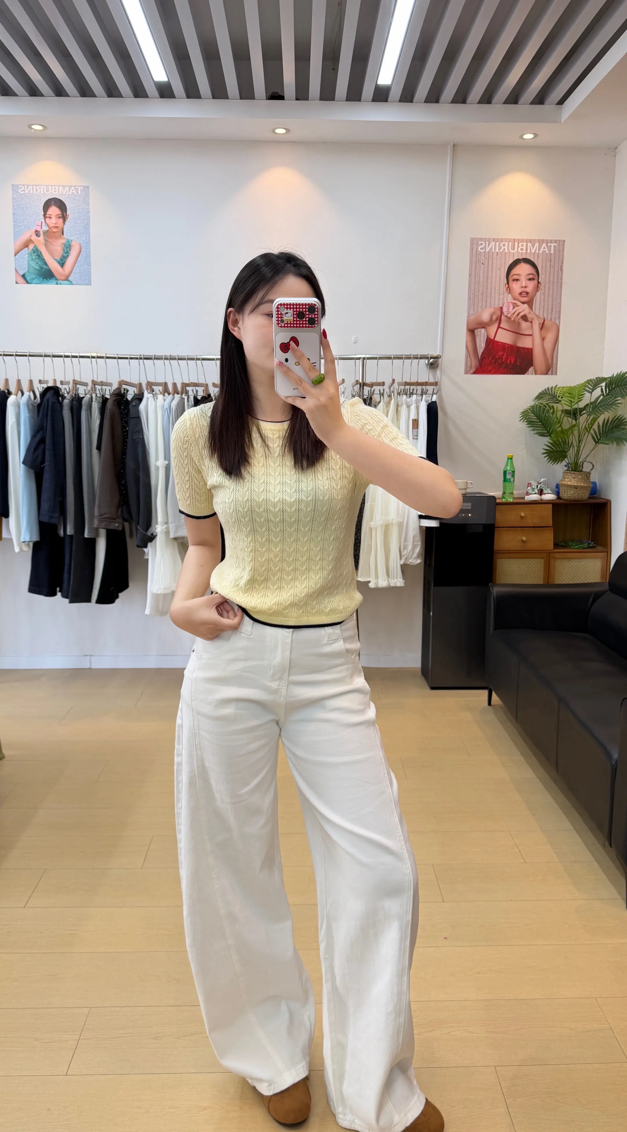 今年好好干 争取买件碎花裙。高低也感受一下polo衫的深情