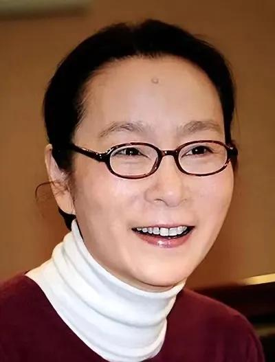 吕中老师，人生赢家，妥妥的！

第一，  事业成功！从慈禧到镇元大仙老婆，哪个角