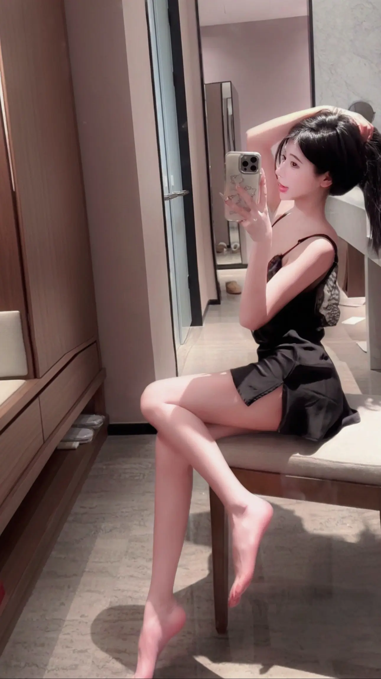 看别人笑话我 我也跟着开心 原来世上有人在乎我