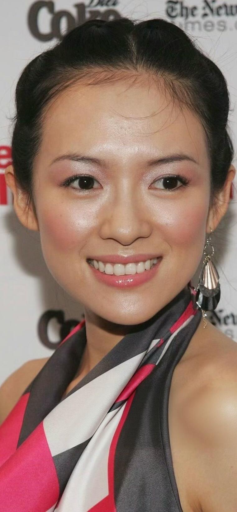 章子怡早期复古又大气的中式美人 