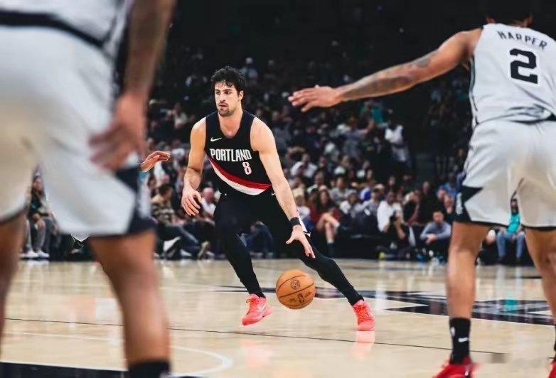 开拓者西部第八晋级附加赛 锁定西部第八！开拓者收官战横扫国王，杨瀚森末节登场1分