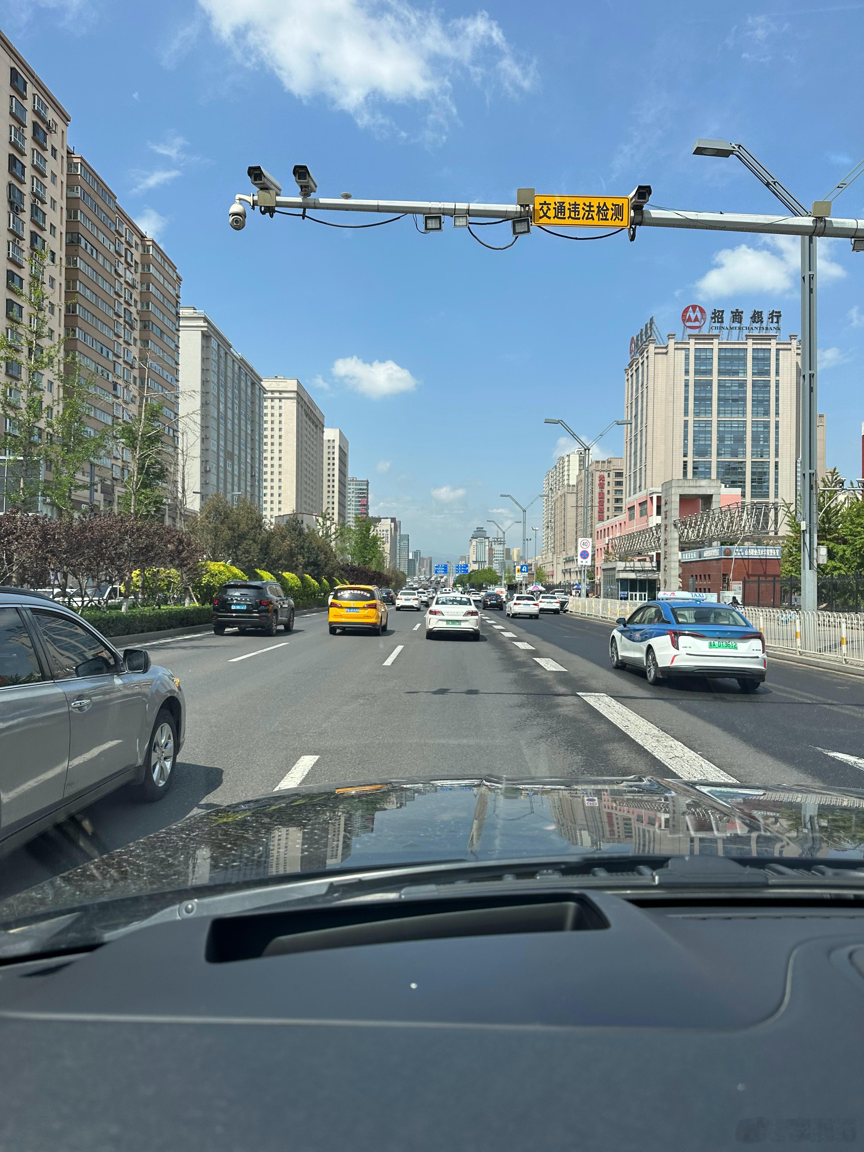 喜欢暴风雨后的阳光明媚空气清新 晴空万里 心情不错[心] ​​​