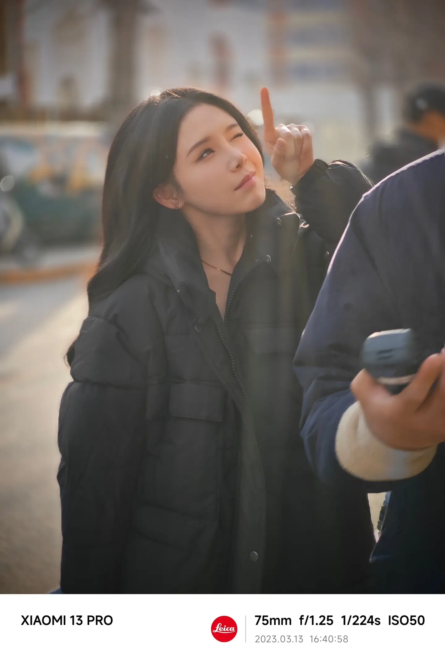 腼腆害羞内向社恐文静小女生