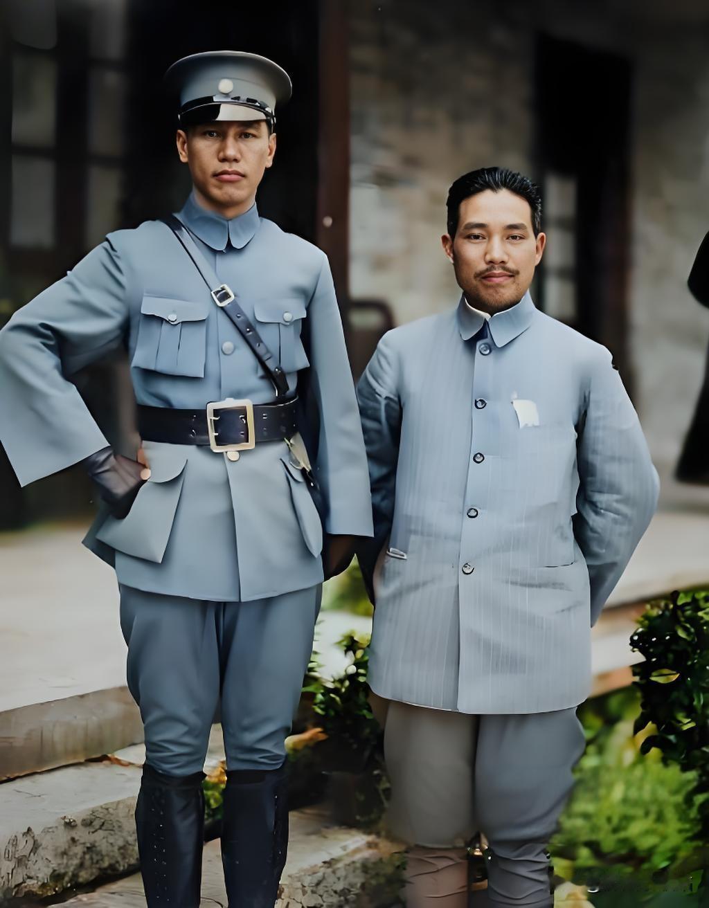 1926年，处于时代变革的关键节点，国共合作下北伐在即。黄埔军校里，蒋介石与方鼎