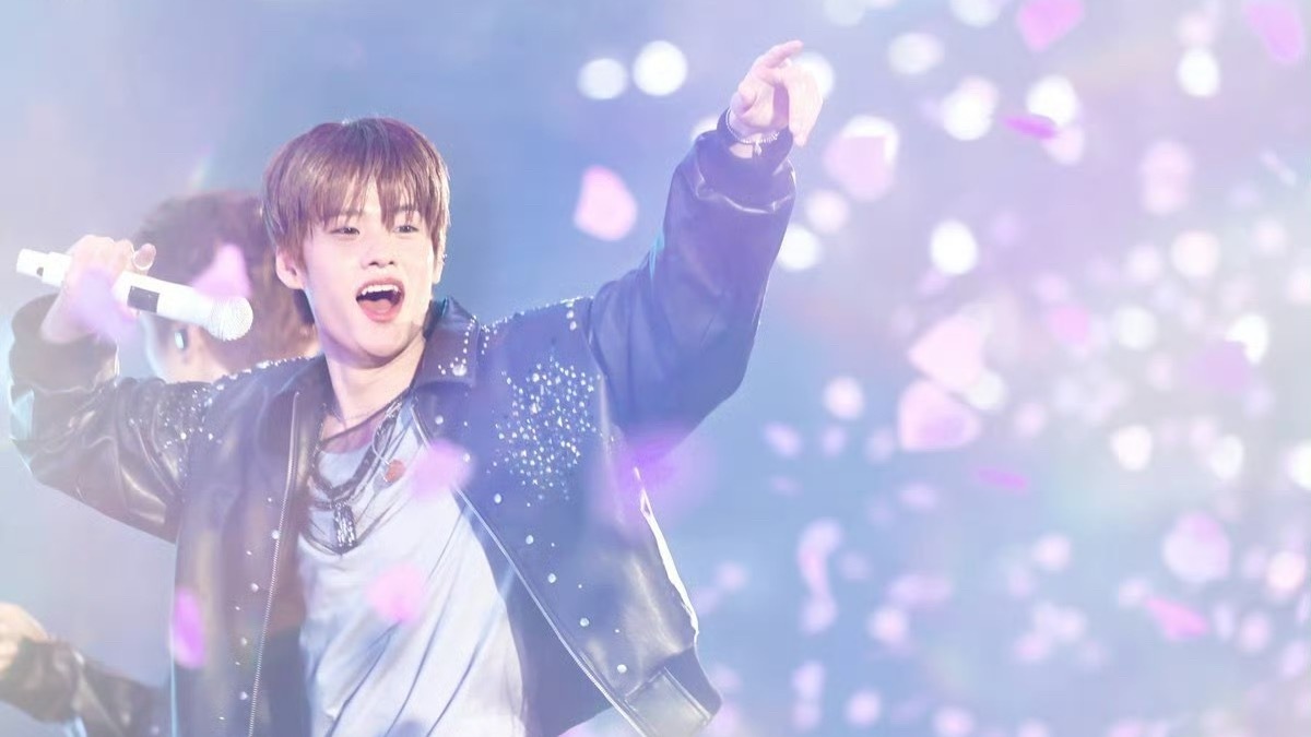 我现在真的看着lzx的图片就想哭🥲 