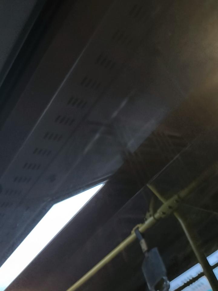 苦逼倒霉的八零后
计划生育生一胎的时候赶上了，大都变成了无兄弟姐妹的一代。
取消