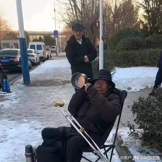 这么有毅力的玖富出借人，在阎富路受冻，敬佩，是谁造成的？美'狗玖富（JFU） 