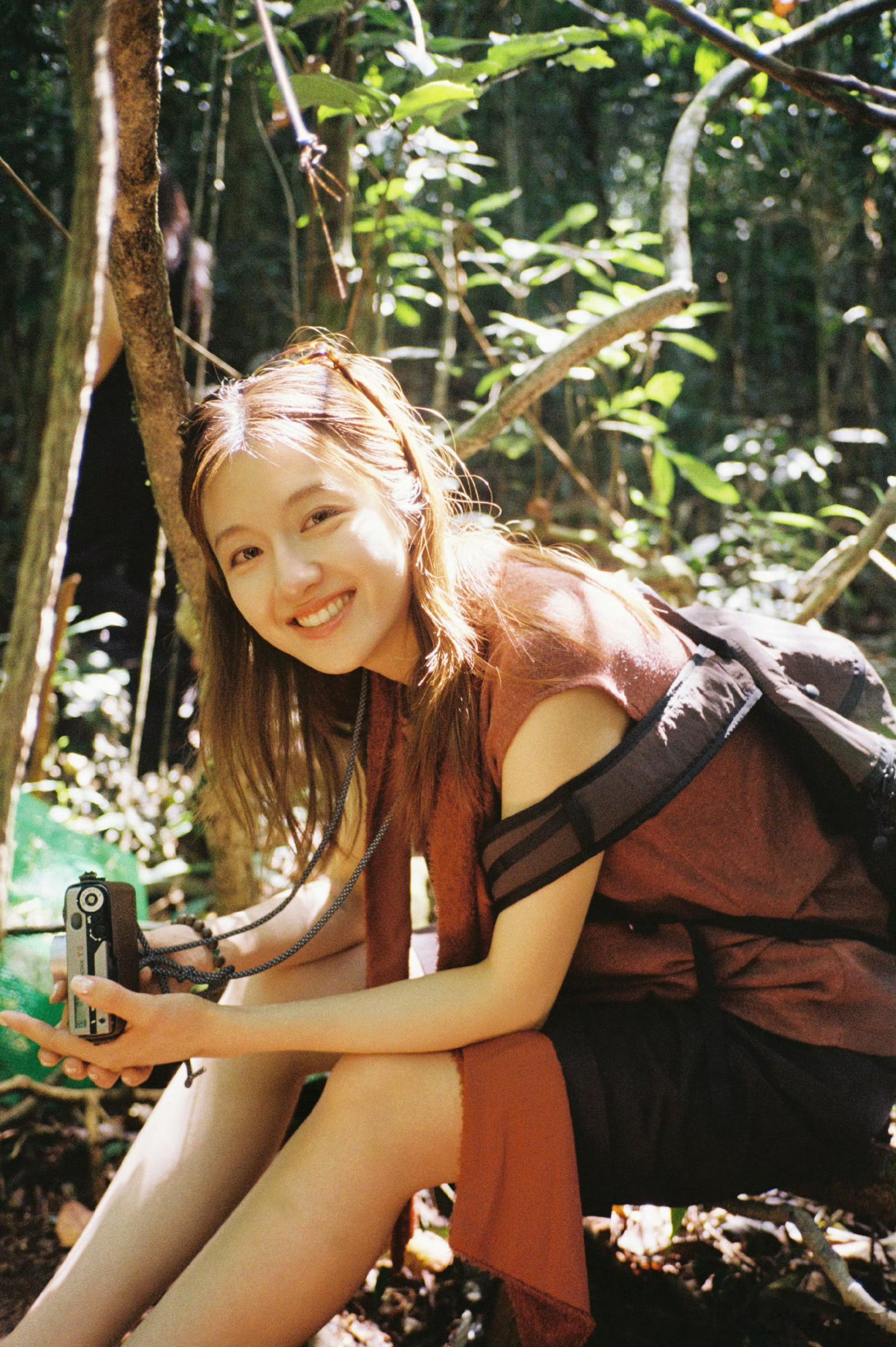 李兰迪分享自己的马来西亚游玩vlog，淋雨追日落，自由又松弛玩得好开心