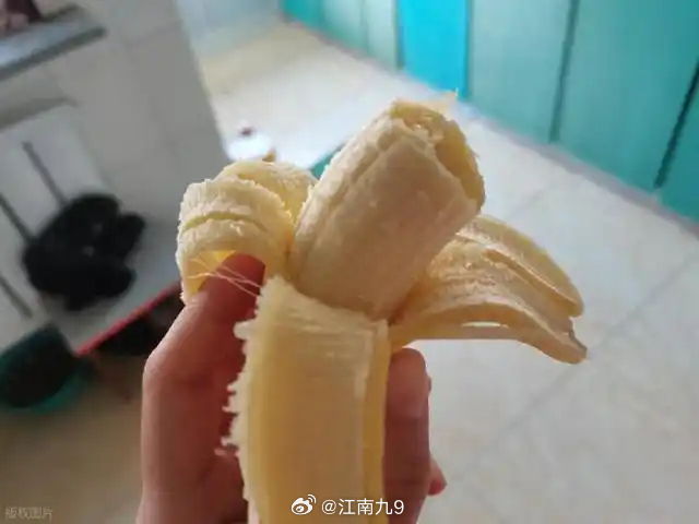 男子每天吃三四根香蕉补钾进了ICU近日，宁波的张大爷患有高血压多年，前段时间总感