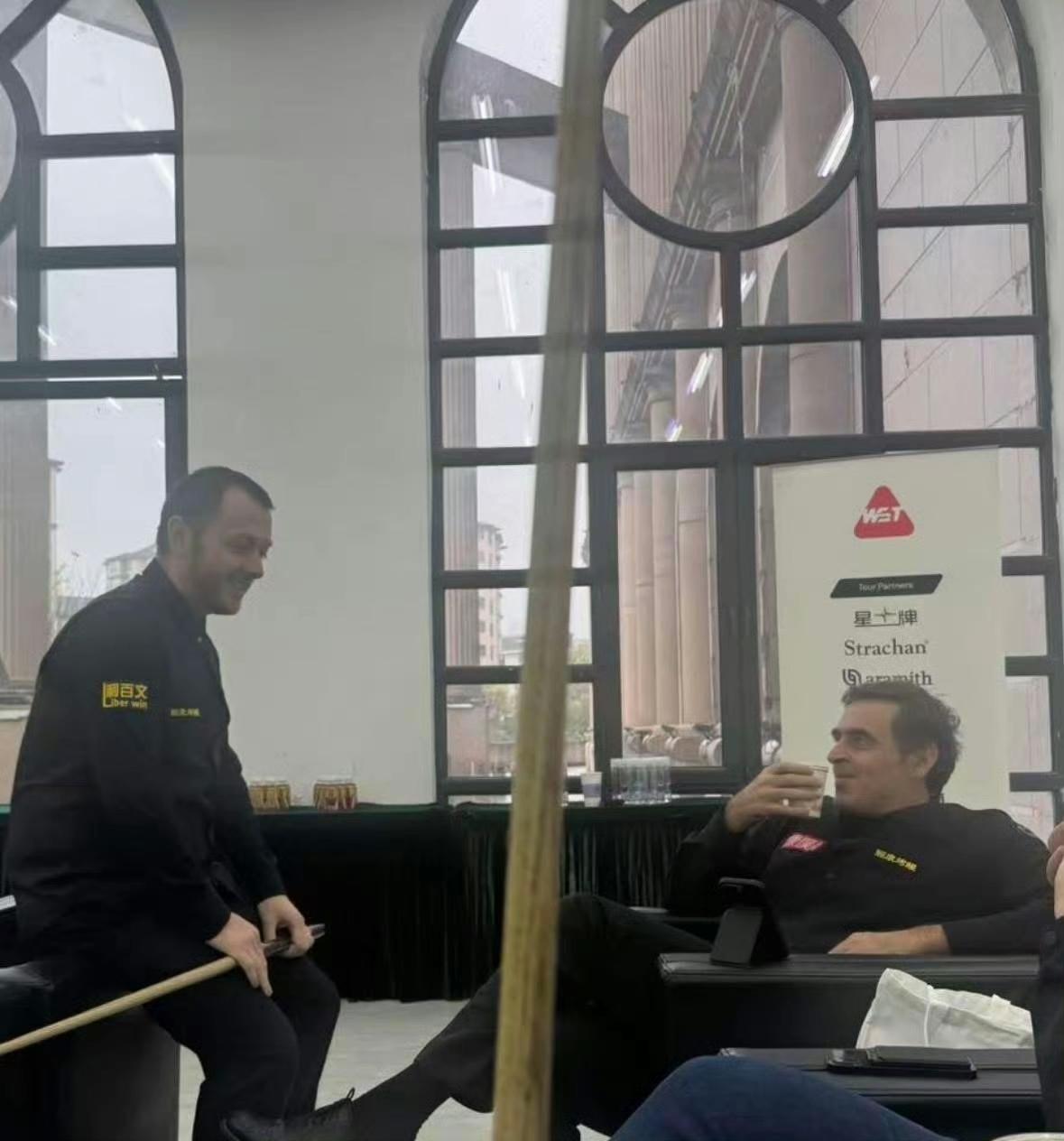 艾伦1-5不敌吴宜泽止步八强，奥沙利文6-5险胜吴宜泽晋级决赛。
他们的差别在哪