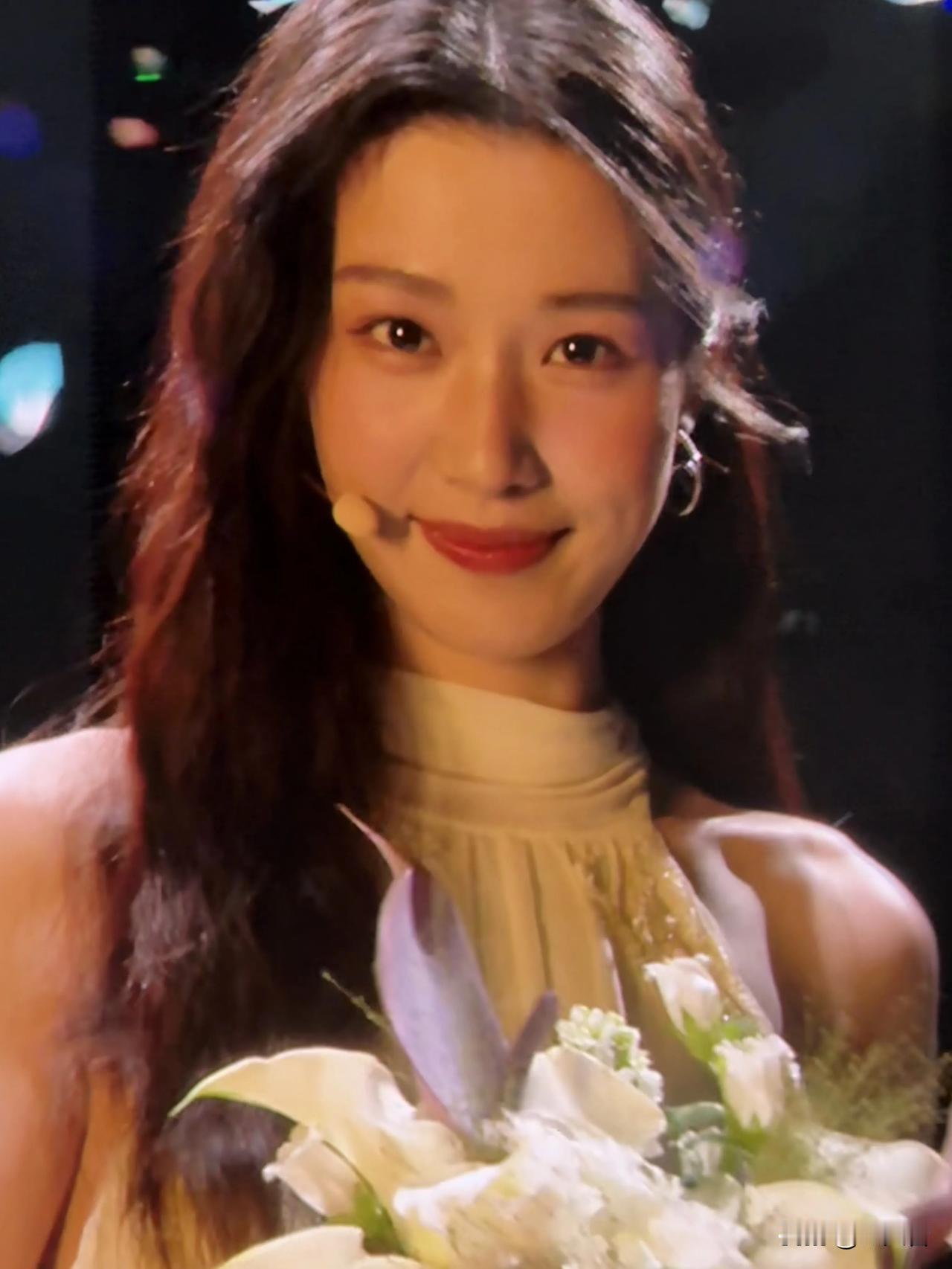 卢昱晓现场对着我笑了兄弟萌！美哭了！[流泪]
绿厂的审美你永远不用怀疑，Find