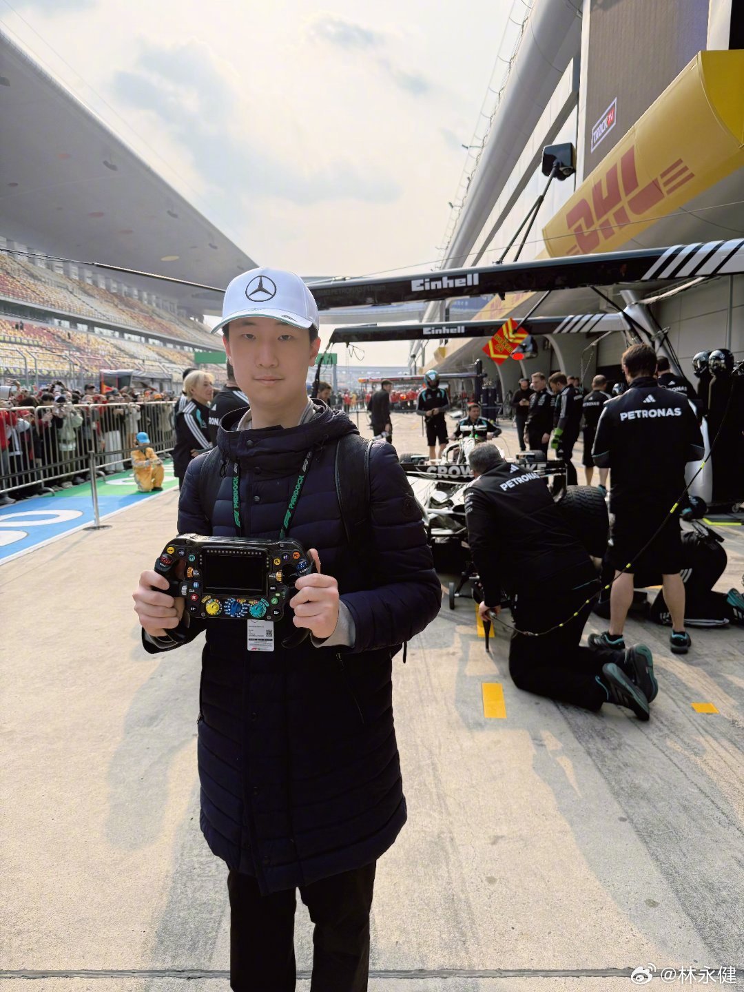 林永健带林大竣看f1儿子林大竣比林永健还高了 林永健带儿子林大竣打卡F1排位赛现