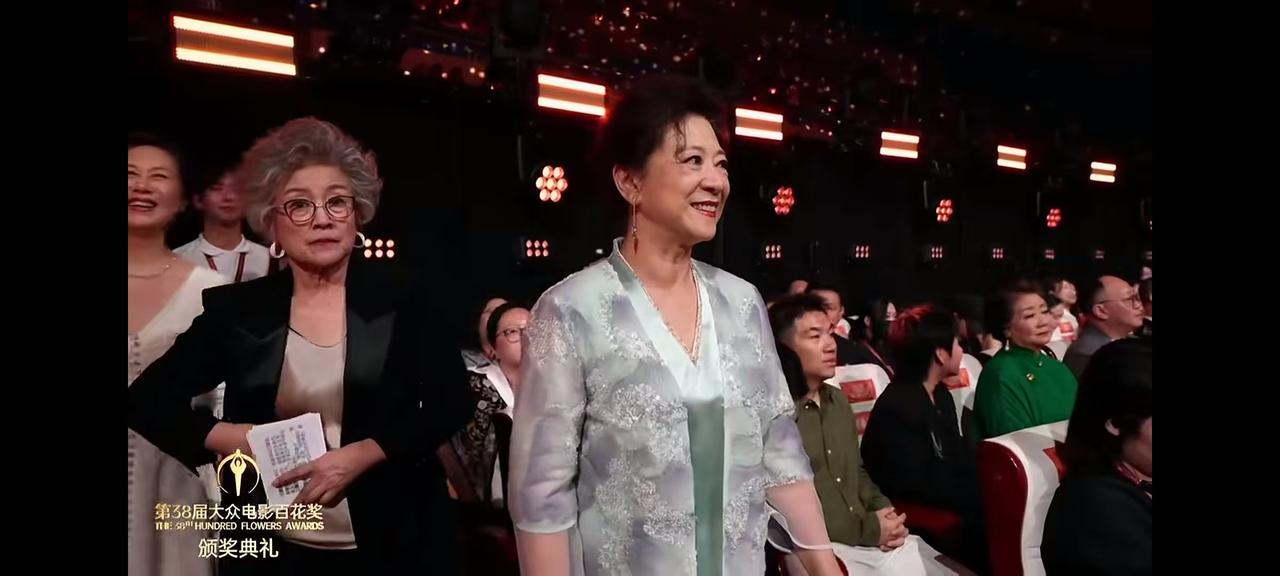 母子同台！看到王馥荔又笑又哭，最佳男配角是这届最佳，没有之一。

相比其他奖项，