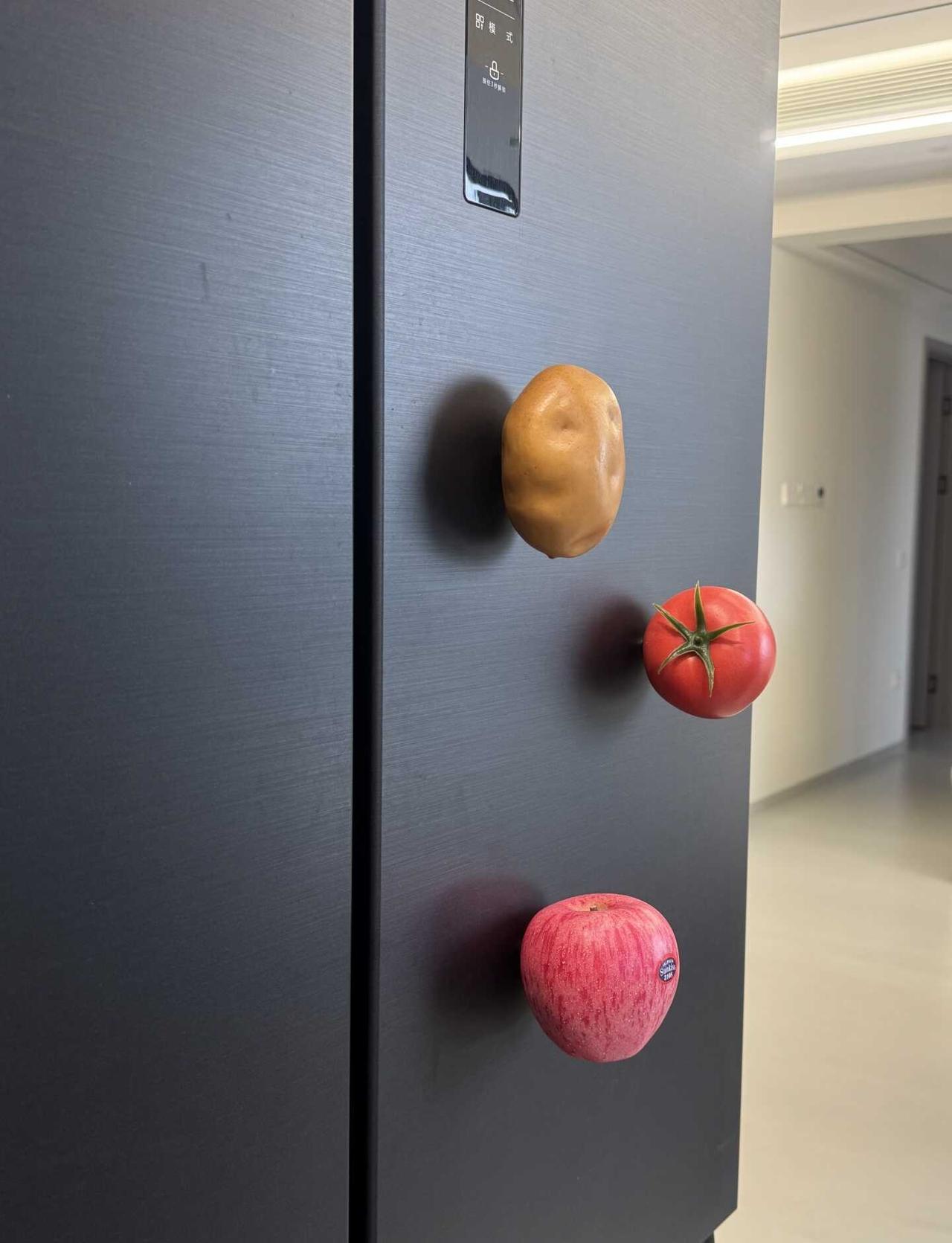 🥔🍅🍎冰箱贴的“蔬果美学”✨
有种生命力旺盛的美
它真的有让人能量满满的神