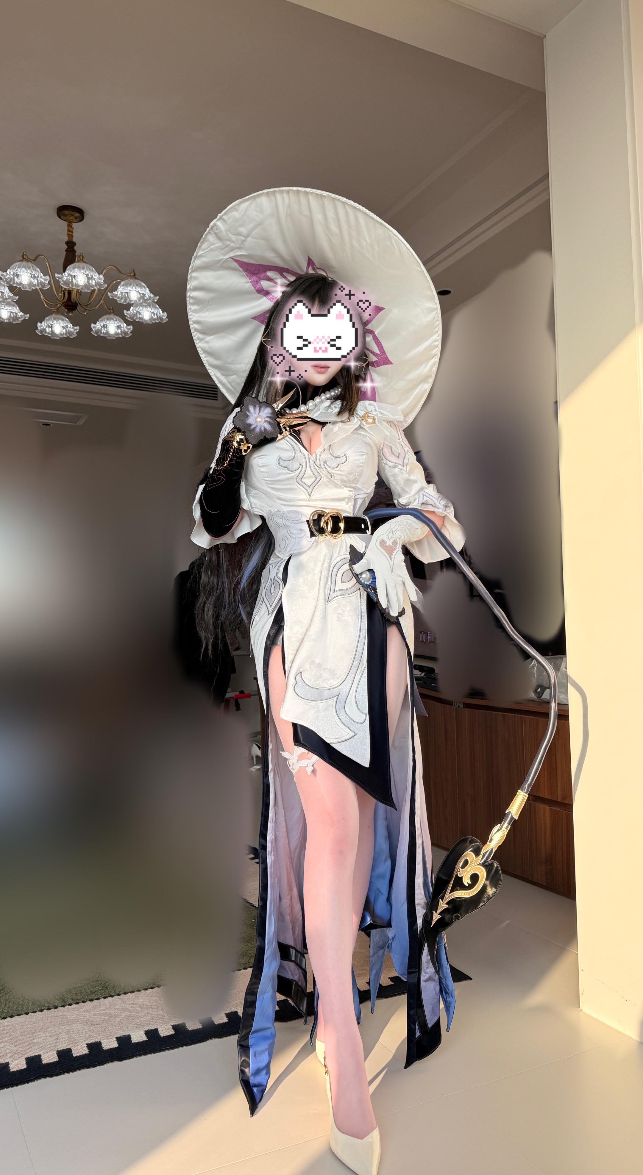 不知道 我的身材很曼妙。