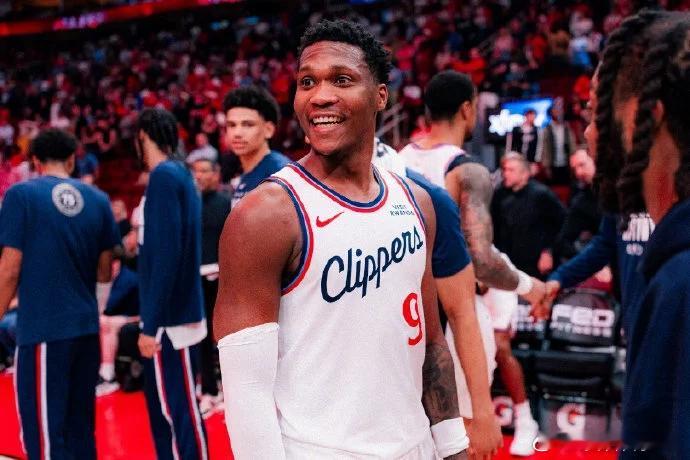 北京时间8月27日，根据ESPN名记Shams报道，马瑟林以2年1600万美元合