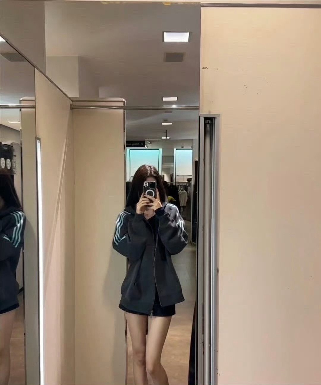 满心都是牵挂，异地恋从来都不容易将就。   北海·北海金滩