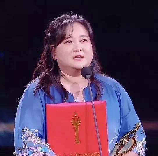 大胆预测一下，贾玲多长时间能胖回来。我觉得不会超过三个月，因为无论有多么厉害的团