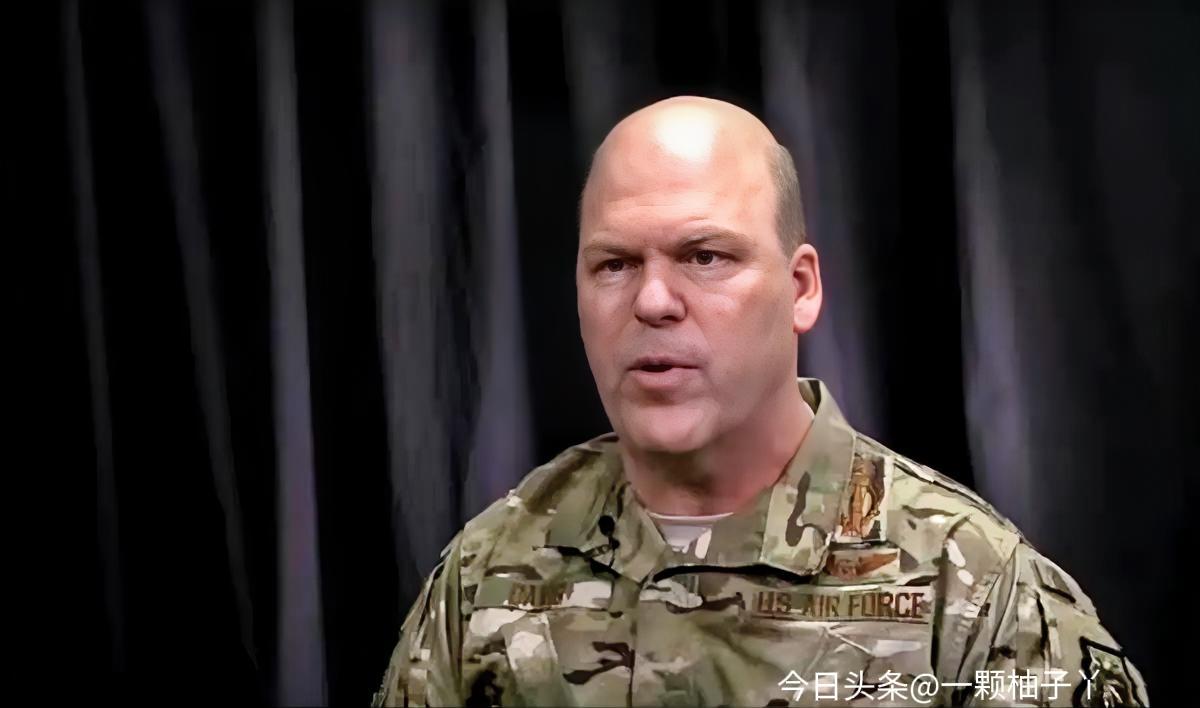 美国空军全球打击司令部司令斯蒂芬·戴维斯上将，近期在接受《战区》杂志专访时的发言